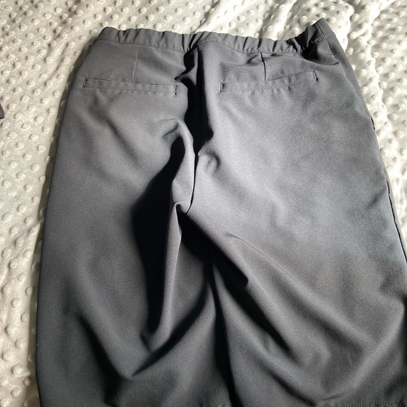 Lolë bermuda - Picture 3 of 6